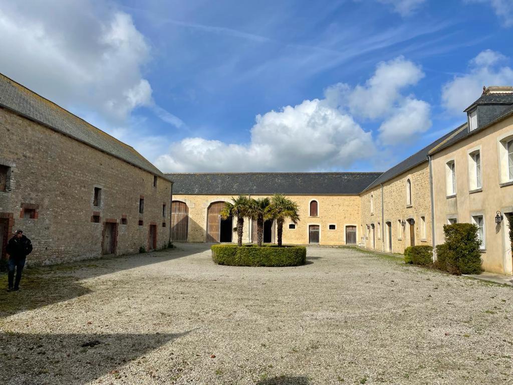 Osmanville Le Clos Du Bas Courtil Guesthouse B&B Omaha Beach מראה חיצוני תמונה
